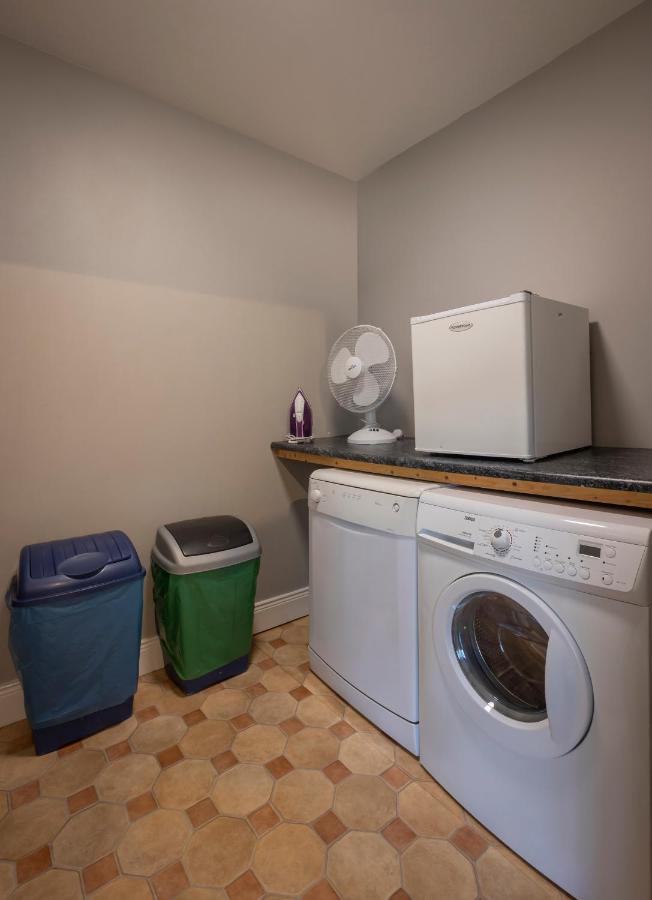 Gleneagle River Apartments Киларни Екстериор снимка